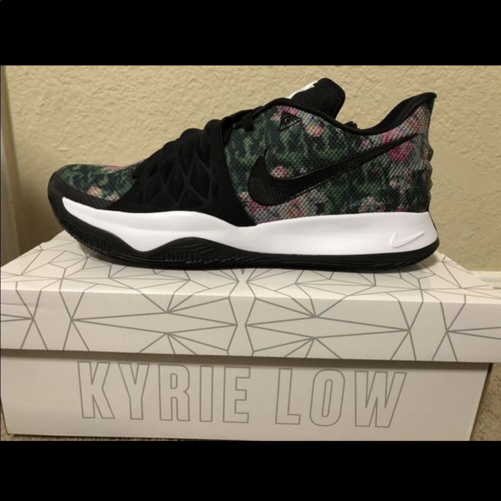 Kyrie low Nike
